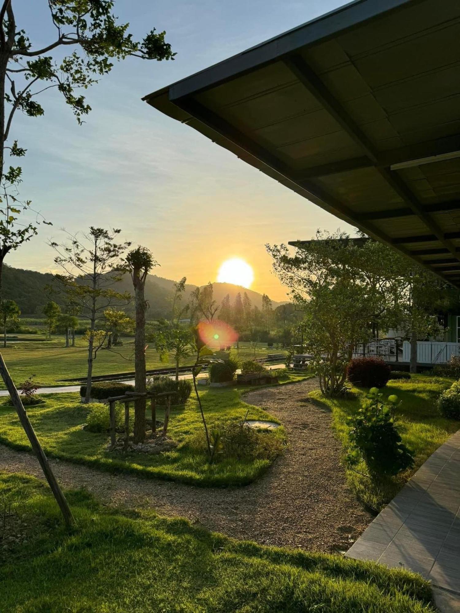 Nex Station Kanchanaburi Zewnętrze zdjęcie
